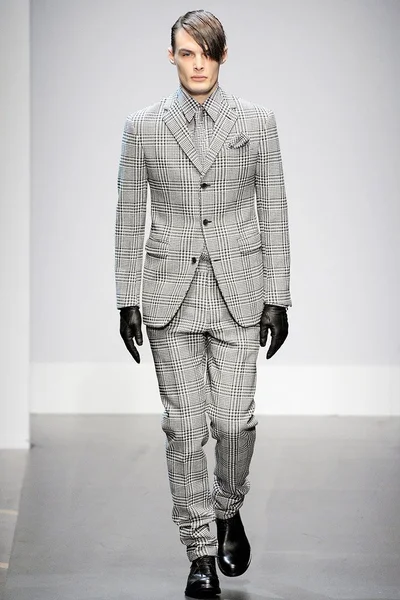 Look 6